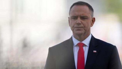 早安!世界丨波兰总统签署决议,同意北约部队驻扎;美国丢了大单,丹麦不买“爱国者”