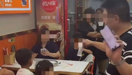“续面事件”老板致歉,将闭店销号赔礼,面馆是5年心血,回应“卖惨”:我本来就很惨
