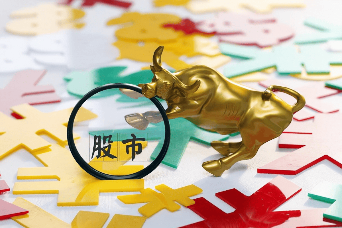 如何寻找板块的龙头股？这些龙头股的选择标准有哪些？