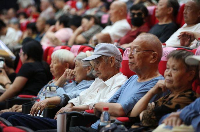 戏曲电影《重渡沟》14日在郑首映