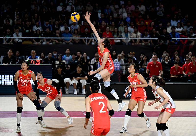 3连胜!世锦赛-中国女排3-0多米尼加锁小组头名 1/8决赛战法国