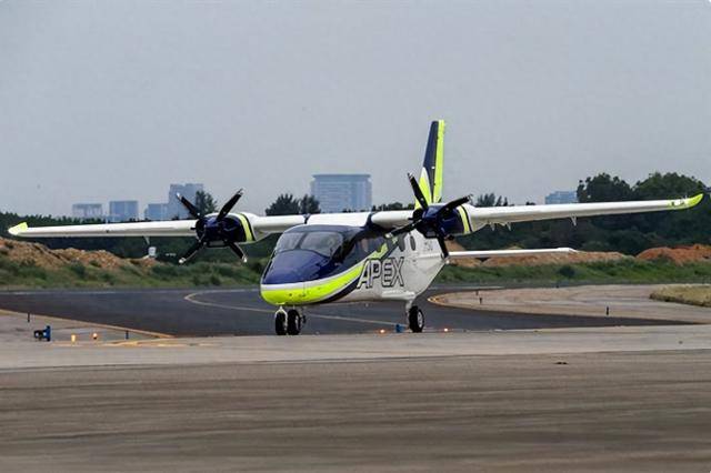 解放军战机现身金门，“护送”台岛医疗机降落，台当局措手不及