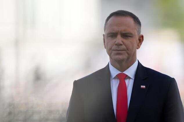 早安!世界丨波兰总统签署决议,同意北约部队驻扎;美国丢了大单,丹麦不买“爱国者”